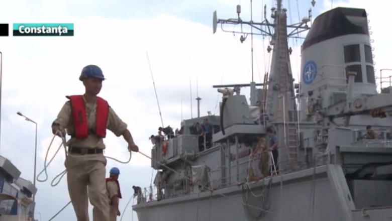 Patru nave NATO, in Portul Constanta. Militari romani si straini vor cauta minele din Marea Neagra Imagine