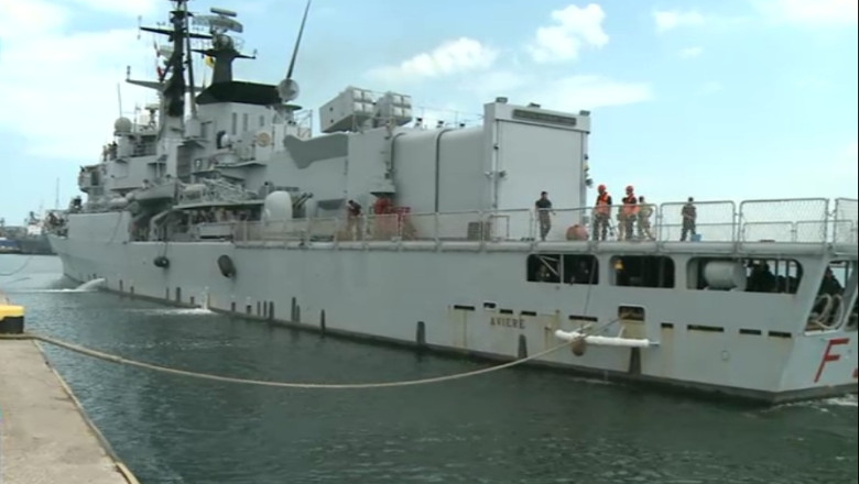 Patru nave NATO vor cauta incarcaturi explozive pe fundul Marii Negre Imagine