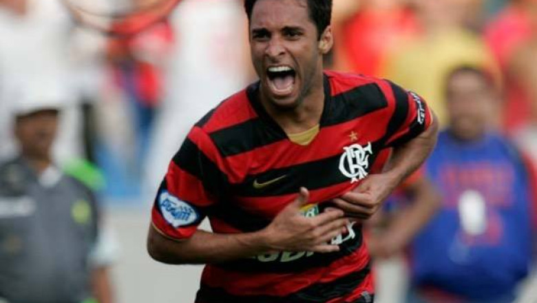 Patru oficiali de la Bologna risca sa fie demisi, dupa ce au uitat un jucator in aeroport Imagine