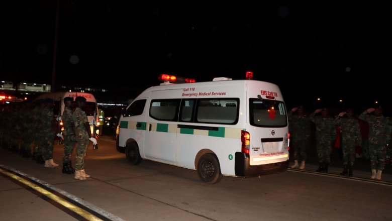 Patru persoane au murit lovite de un vehicul din convoiul funerar al vicepresedintelui din Malawi Imagine