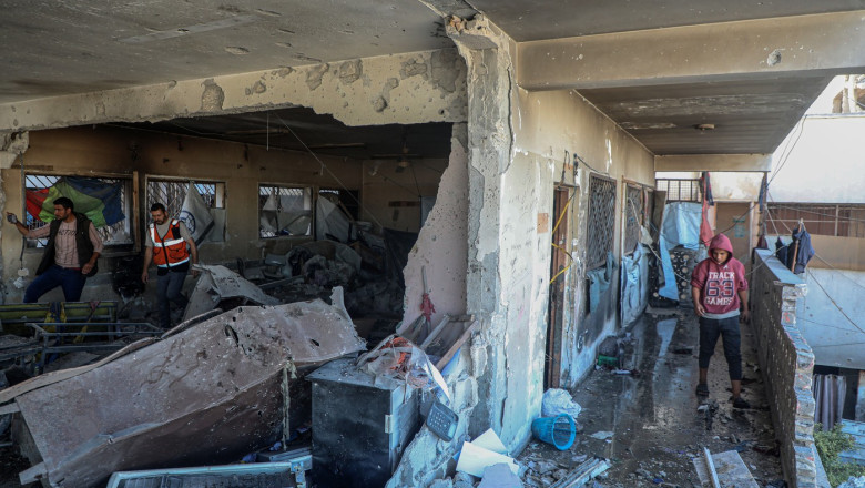 Patru persoane, ucise dupa un atac israelian in Gaza. Alte 30 de persoane sunt prinse sub daramaturi Imagine