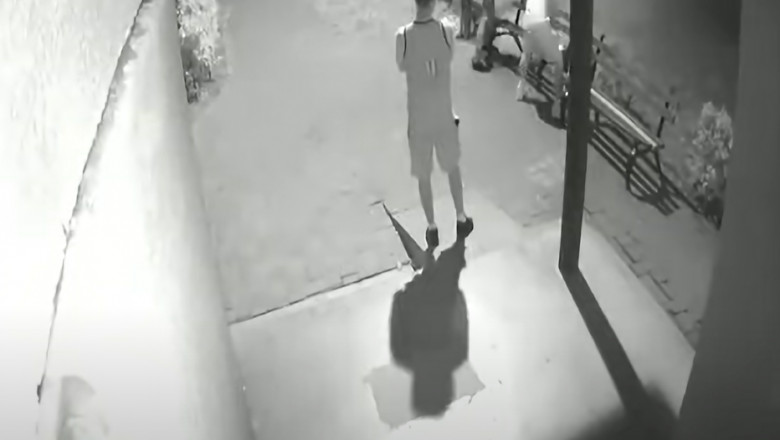 Patru tineri au reusit sa fure o banca din Bacau in mai putin de un minut VIDEO Imagine