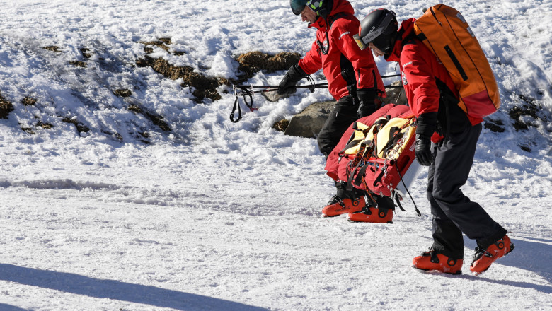 Patru ucraineni sunt cautati in muntii din Maramures. Unul dintre ei a cazut in prapastie si si-a rupt piciorul Imagine