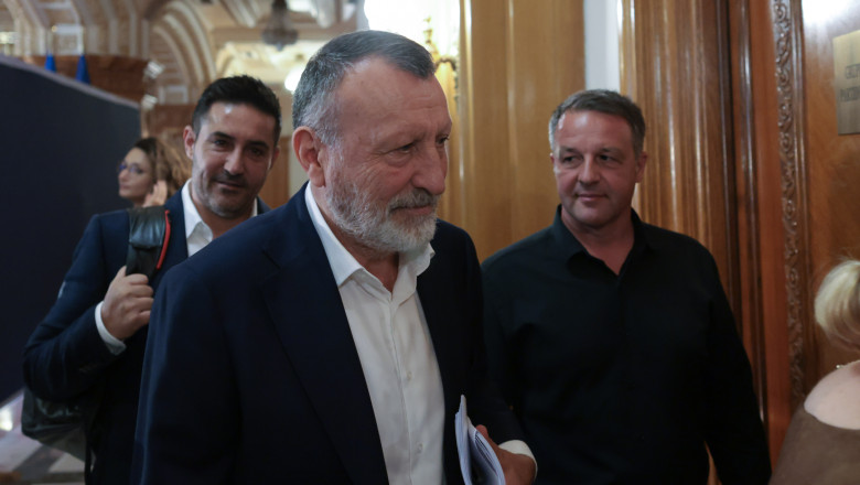 Paul Stanescu spune ca nu va merge la Curtea de Conturi si ca nu va pleca din PSD. „Va veni momentul in care voi face un pas in spate” Imagine