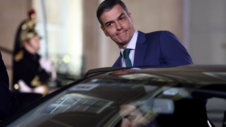 Pedro Sanchez, tot mai izolat dupa valul de scandaluri de coruptie care zguduie Partidul Socialist din Spania