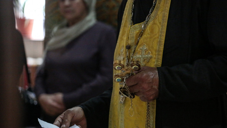 Pelerinaje suspecte. Chemati in vizita la Moscova, preoti ai Mitropoliei Moldovei „au confundat locurile sfinte cu berariile” Imagine