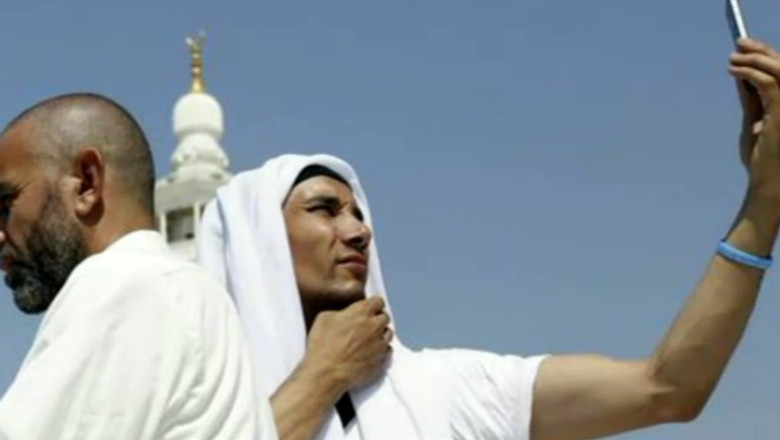 Pelerinajul la Mecca are un nou ritual: selfie-ul Imagine