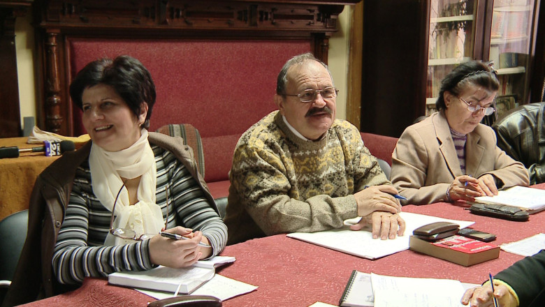 Pensionarii invata limba lui Shakespeare Imagine