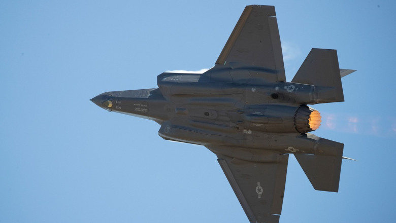 Pentagonul nu mai accepta avioane F-35 din cauza unui magnet fabricat cu materiale neautorizate din China Imagine