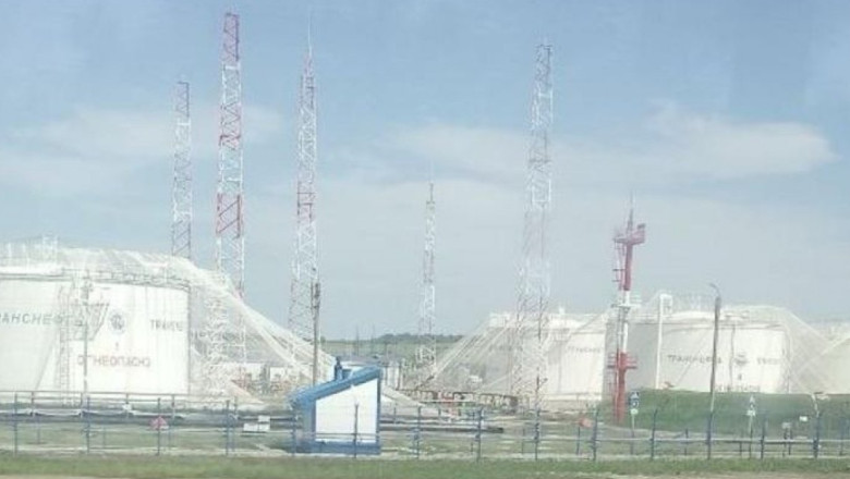 Pentru a-si proteja depozitele de petrol, rusii folosesc o metoda controversata, utilizata si la tancuri la inceputul razboiului Imagine