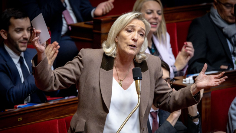Pentru prima data, parlamentul francez a adoptat o rezolutie propusa de extrema dreapta condusa de Marine Le Pen Imagine