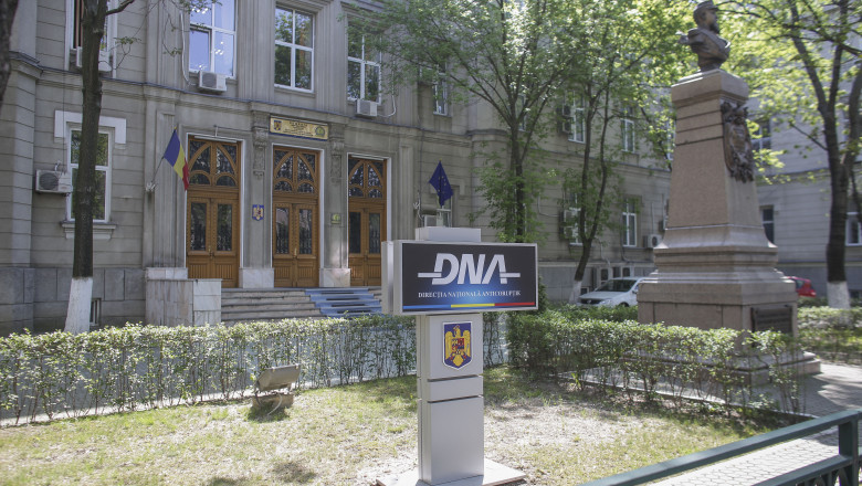 Perchezitii DNA la primaria Corbeanca. Procurorii ancheteaza felul in care au fost retrocedate unele terenuri Imagine