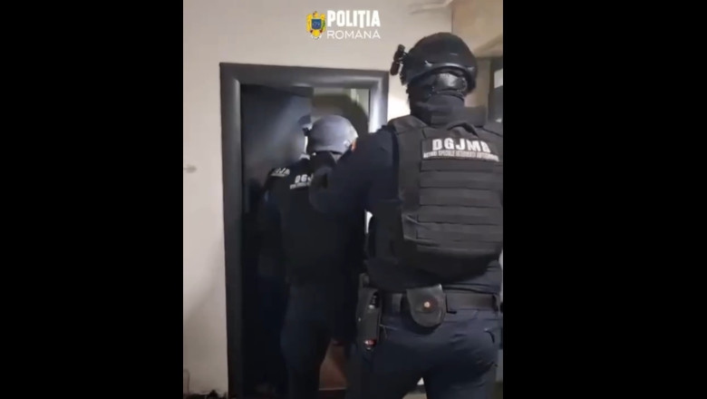 Perchezitii in Bucuresti si patru judete intr-un dosar de inselaciune cu reparatii de acoperisuri. Prejudiciul ajunge la 500.000 de lei