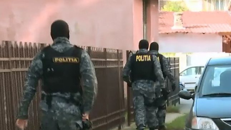 Perchezitii in cautarea unor firme "fantoma" Imagine