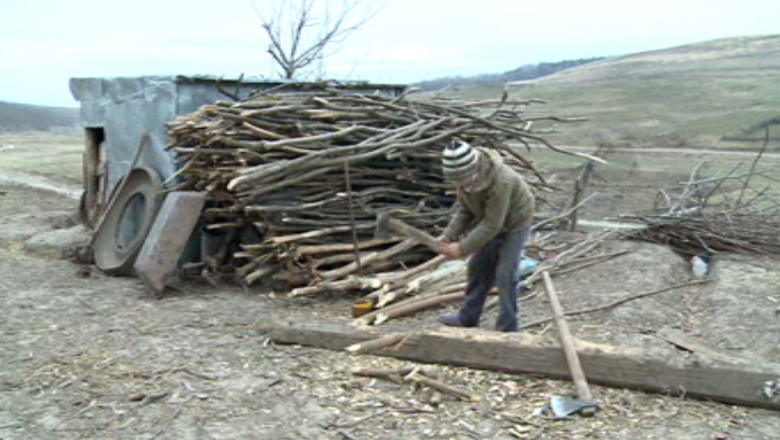 Perchezitii in doua localitati din Suceava Imagine