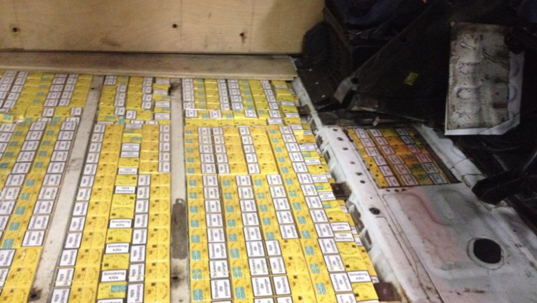 Perchezitii in Suceava in cazul a patru hoti care au furat mii de pachete de tigari din Oradea Imagine