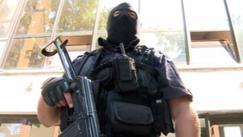 Perchezitii in Suceava la hotii din locuinte Imagine