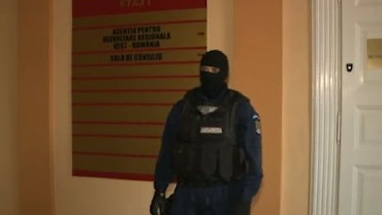 Perchezitii la ADR V Vest. Procurorii DNA au informatii ca au fost obtinute ilegal fonduri europene Imagine