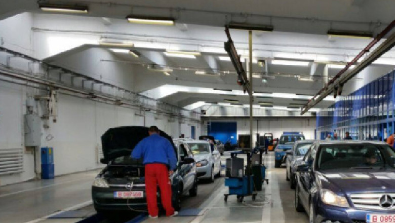 Perchezitii la RAR Bucuresti. Sute de masini au trecut de inspectii dupa ce s-au inscris date false in acte. Politia cere reexpertizare Imagine