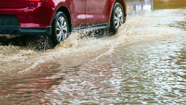Pericol de inundatii in mai multe judete. Au fost emise avertizari cod portocaliu si galben de viituri Imagine