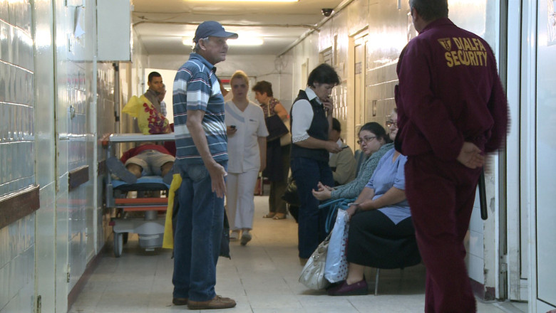 Pericolul din iarba. Sapte persoane au fost muscate de capuse intr-o singura saptamana Imagine