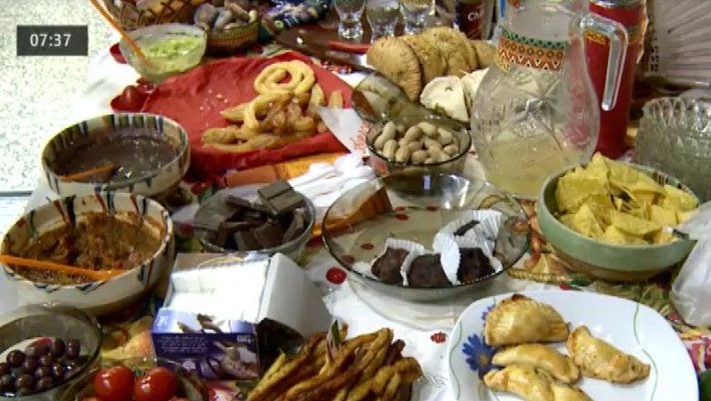 Personaje celebre si obiceiuri de pe glob au fost prezentate la Iasi intr-un festival de traditii multiculturale Imagine