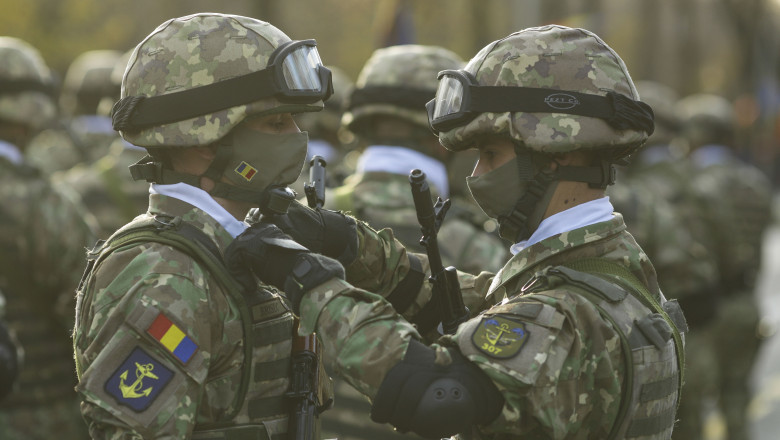 Peste 1.500 de militari romani si 150 de militari straini vor participa la Parada de 1 Decembrie din Capitala Imagine
