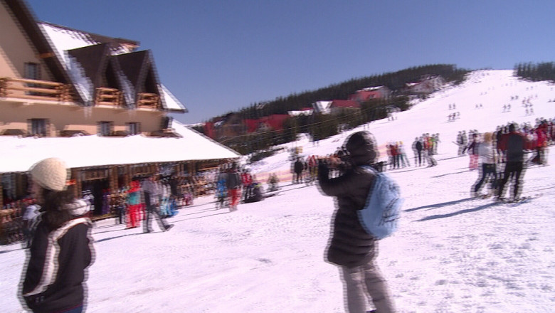 Peste 1.500 de turisti au petrecut sfarsitul de saptamana la Ranca Imagine