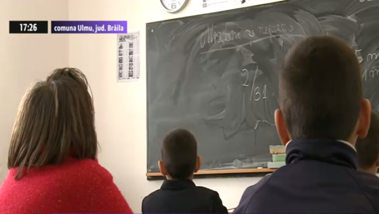 Peste 100 de copii din comuna Ulmu, judetul Braila, invata in clase amenajate intr-o fosta spalatorie Imagine