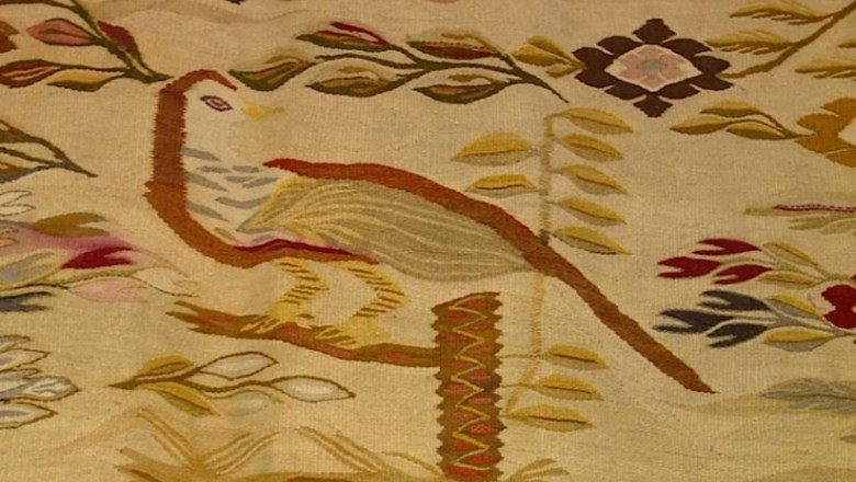 Peste 100 de covoare oltenesti, vechi de aproape 200 de ani, ar putea intra in patrimoniul Cultural Mondial Imagine