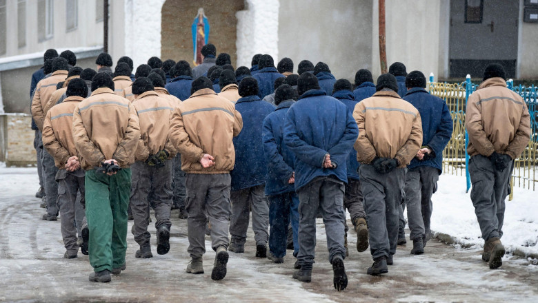 Peste 100 de fosti oficiali si parlamentari rusi au luptat pe front pentru a iesi din inchisoare Imagine