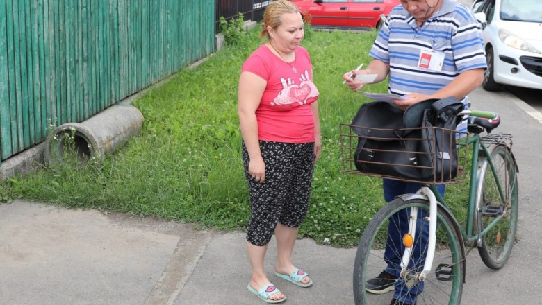 Peste 12.000 de romani au primit pe cardurile sociale prima transa din ajutorul de 250 de lei Imagine