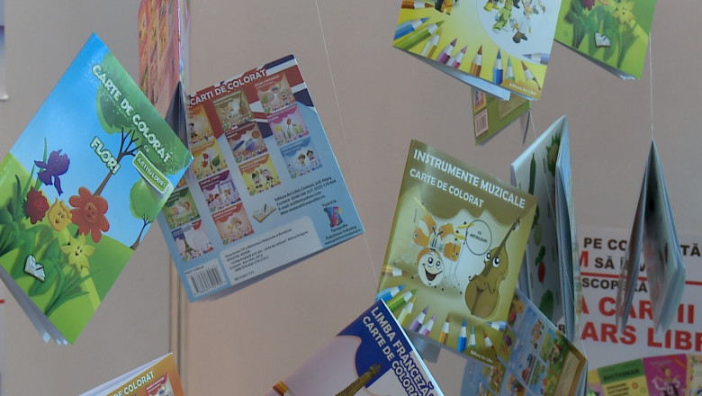 Peste 130 de expozanti la targul de carte din Iasi Imagine