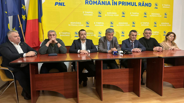 Peste 15 organizatii AUR din Mehedinti s-au alaturat PNL. Virgil Popescu: Nu s-au lasat intimidati de trompeta putinista George Simion Imagine