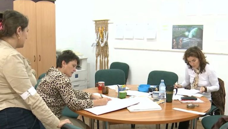 Peste 2.000 de dascali din Timis, in greva japoneza Imagine