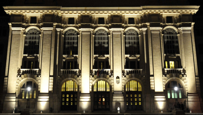 Peste 400 de romani studiaza la a doua universitate ca marime din Ungaria, cea din Debretin Imagine