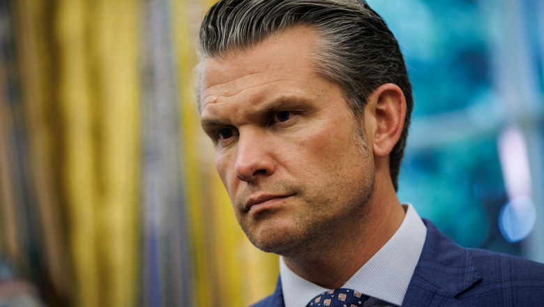 Pete Hegseth lipseste de la reuniunea privind ajutorul pentru Kiev. Este prima data cand seful Pentagonului nu participa la intrunire Imagine