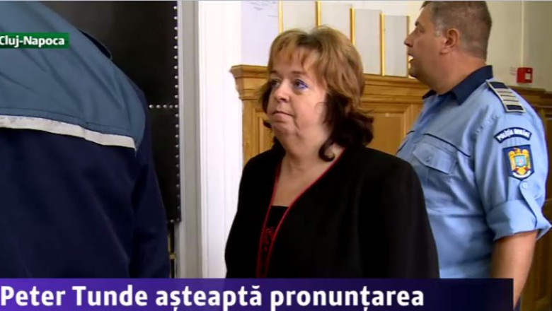 Peter Tunde asteapta pronuntarea Imagine