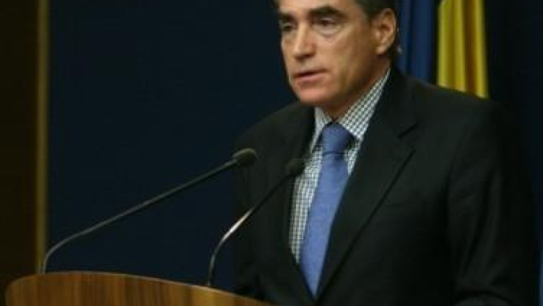 Petre Roman ii invita pe chinezii bogati sa emigreze in Romania Imagine