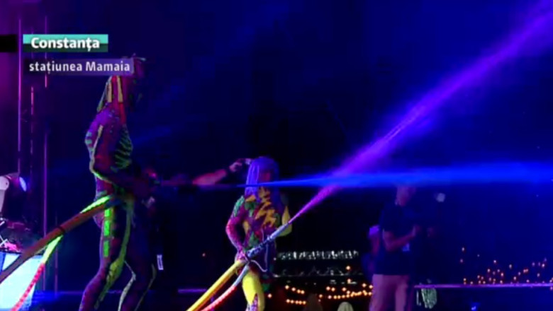 Petrecere in culori fluorescente Imagine