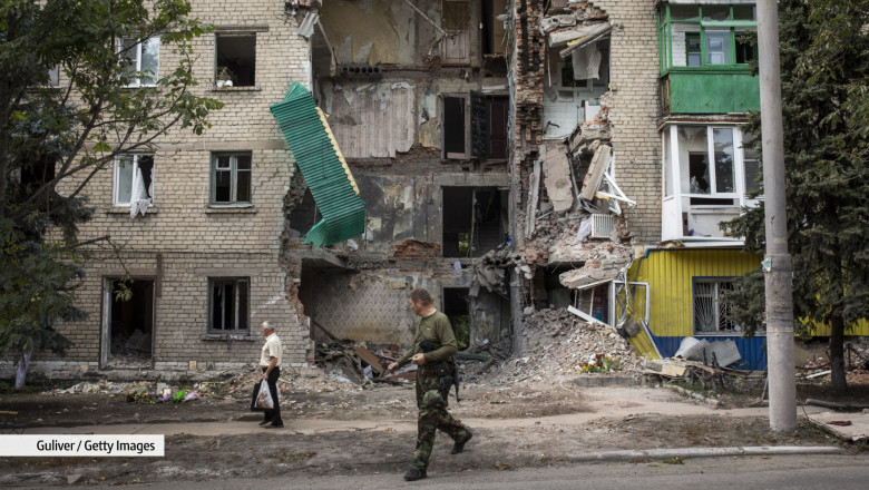 Petro Porosenko: 64 de soldati ucraineni au murit de la intrarea in vigoare a acordului de pace Imagine