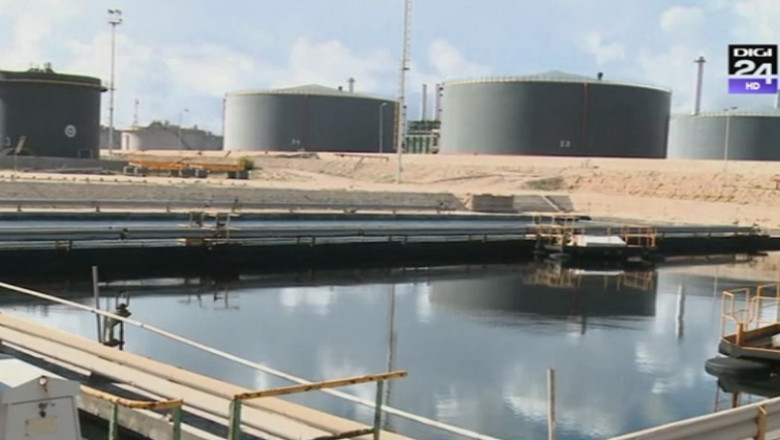 Petrolul ar putea ajunge la 35 de dolari pe baril Imagine