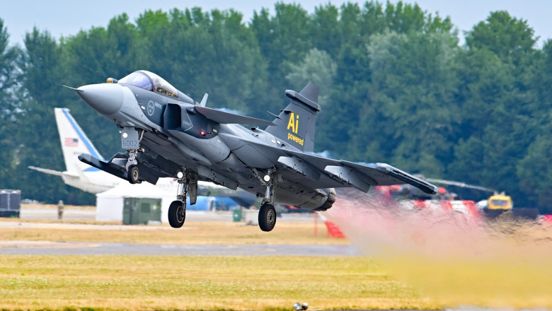 Piata armamentului devine tot mai imprevizibila. Livrarile de avioane Gripen catre Brazilia intarzie 8 ani Imagine