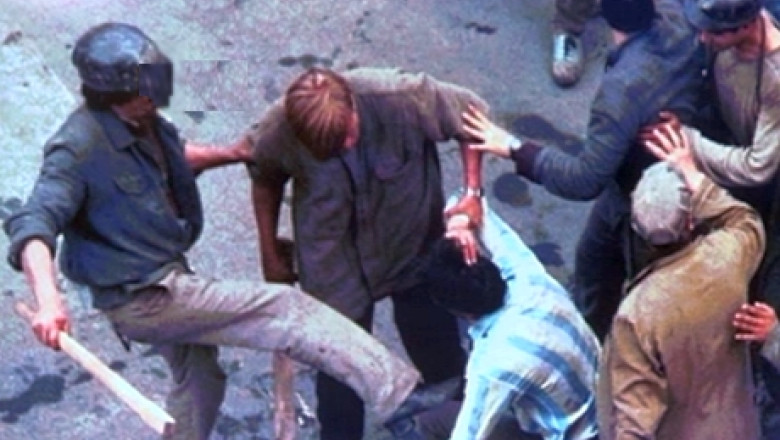 „Piata Universitatii – Romania”, filmul Mineriadei din 13-15 iunie 1990. Protestele si finalul violent, pe pelicula Imagine