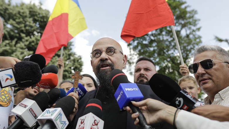 Piedone, iesit din inchisoare: Nu cer despagubiri statului, duc mandatul pana la capat. Piedone n-o muritu, doar putin s-o odihnitu Imagine