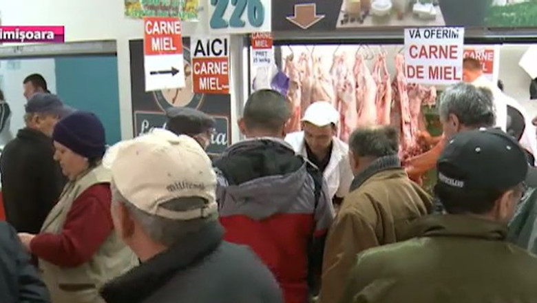 Pietele si magazinele timisorene, pline de cumparatori inainte de Paste. Imbulzeala pentru carnea de miel Imagine