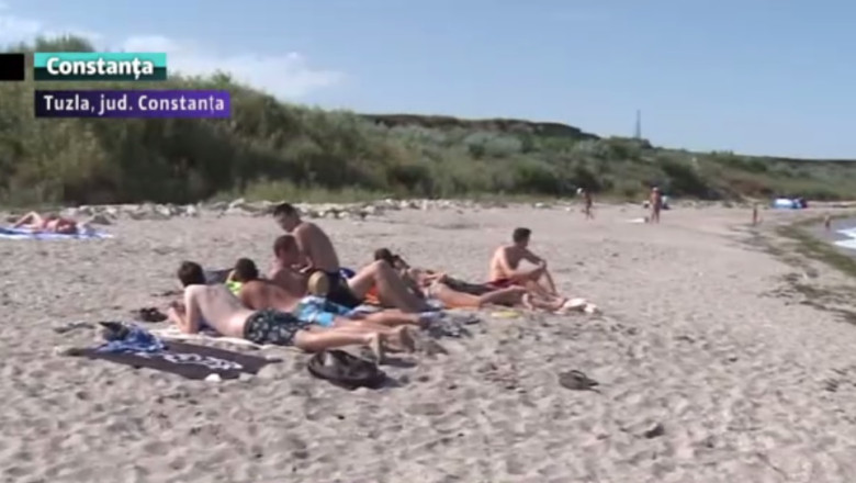 Plaja Tuzla, o oaza de liniste. Limba de pamant de 1 kilometru e tot mai cautata Imagine