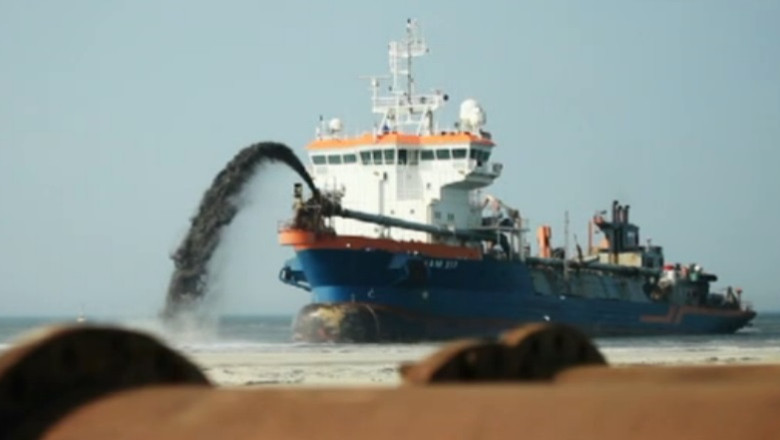 Plaje ca in Dubai, pe litoralul romanesc, pana la vara. Olandezii care au facut insula Palmier vor largi plajele de opt ori Imagine