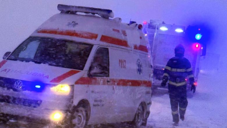 Plan Rosu activat in Ialomita. Un autocar cu 40 de pasageri s-a rasturnat din cauza vizibilitatii reduse, in zona ninge si e viscol Imagine