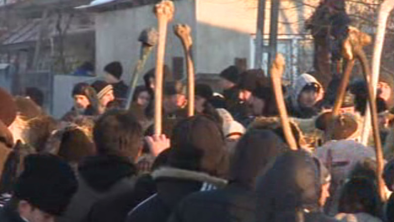 Plan special pentru anihilarea unui obicei foarte vechi. Politistii si jandarmii vor sa impiedice batalia de la Ruginoasa Imagine